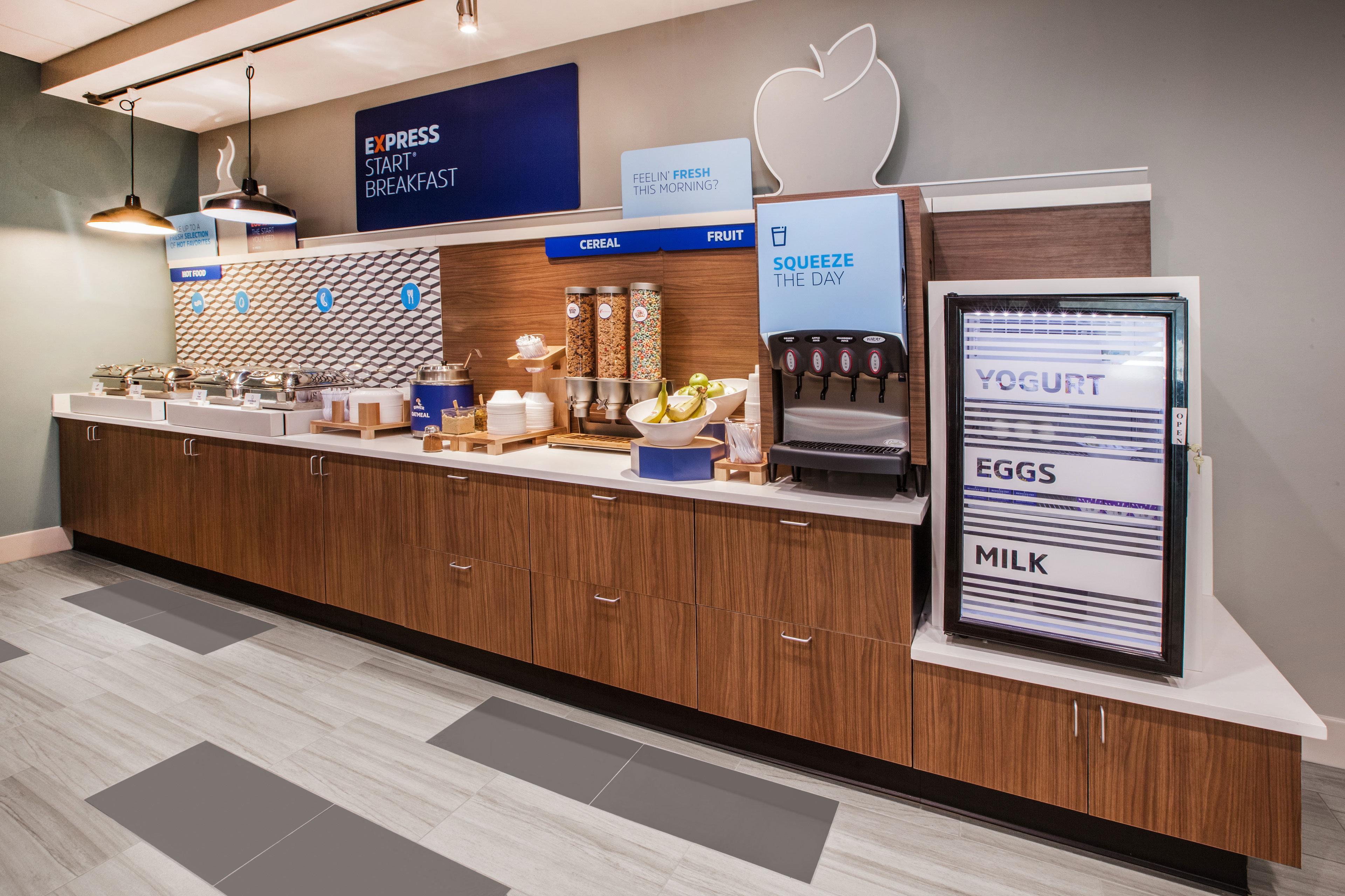 Holiday Inn Express Hotel & Suites Indianapolis W - Airport Area By Ihg Экстерьер фото